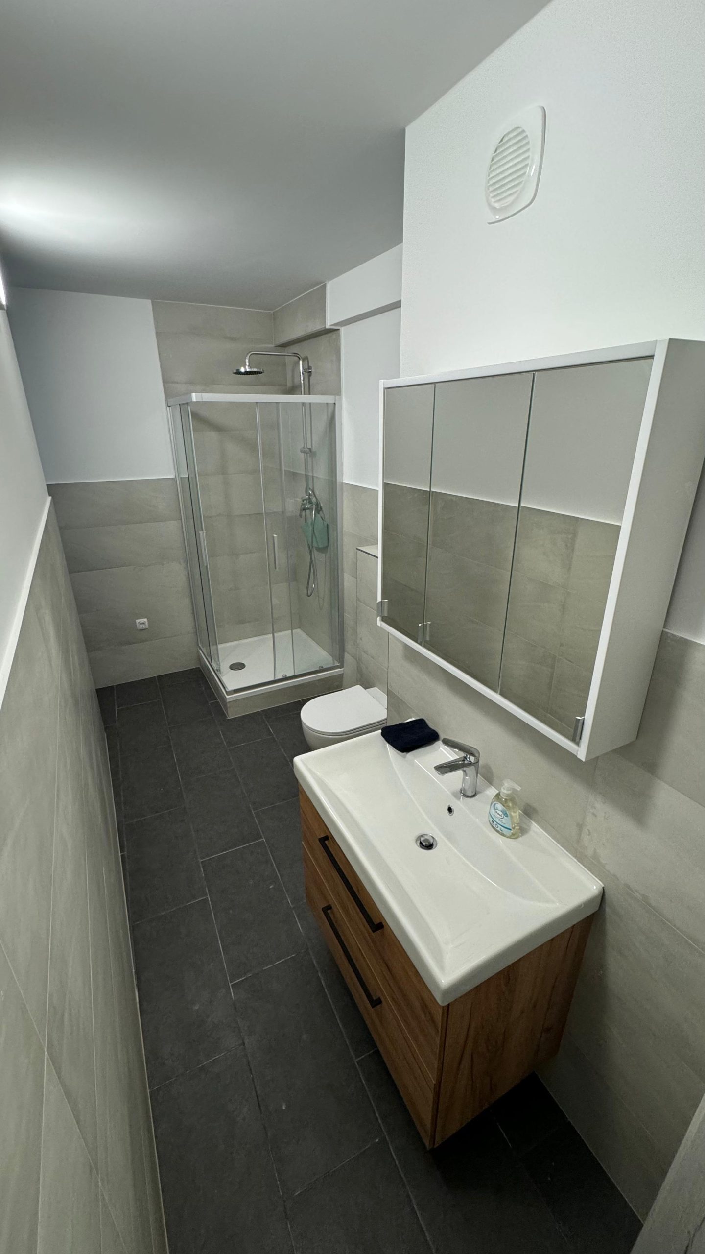 kuća za radnike, kuća za radnice, hostel za radnike, hostel za radnice