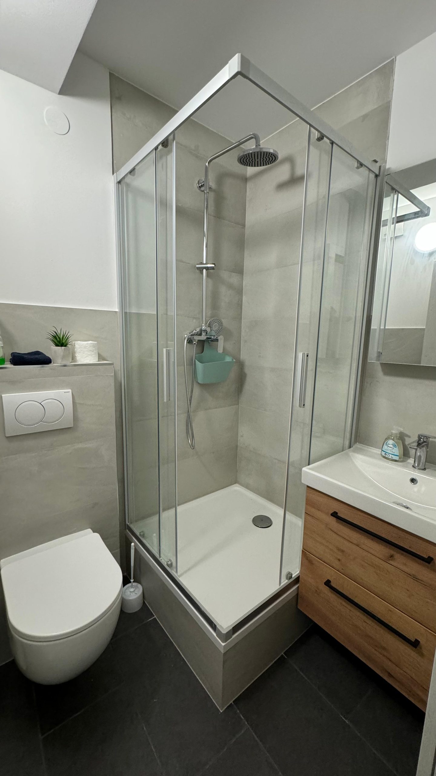 kuća za radnike, kuća za radnice, hostel za radnike, hostel za radnice