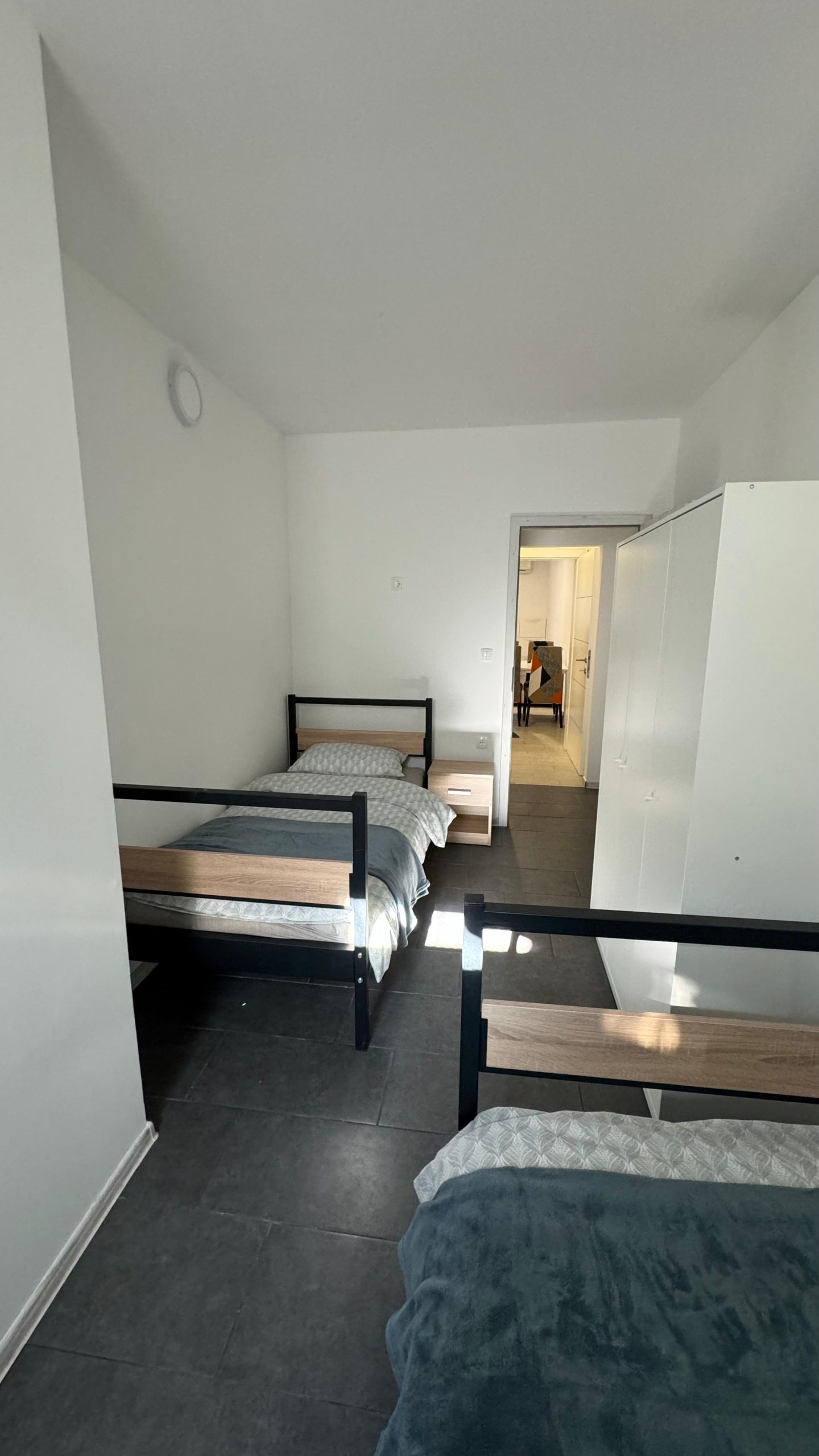 kuća za radnike, kuća za radnice, hostel za radnike, hostel za radnice